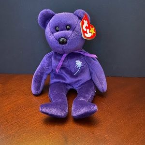 Beautiful Princess beanie baby collectible!